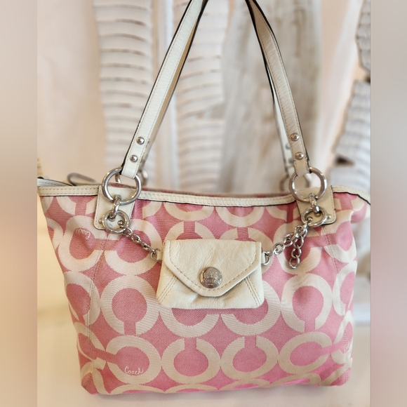 Coach Madison Op Art Shoulder bag. GORGEOUS flirty Barbie pink and white - Picture 1 of 16